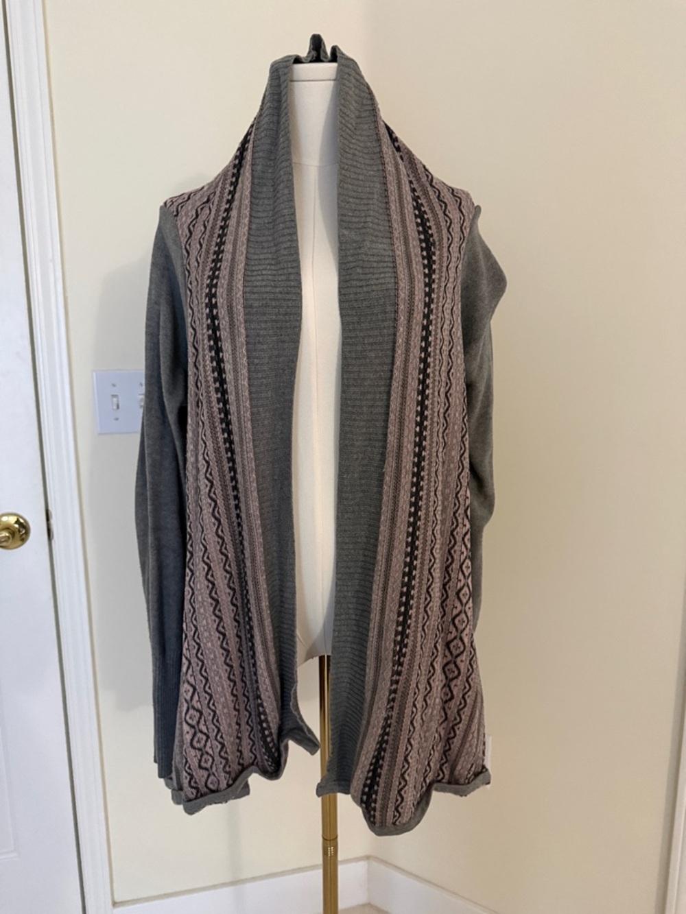 Kensie Gray & Mauve Open-Front Patterned Cardigan